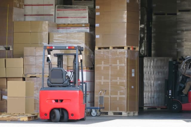 倉庫の暑さ対策をしたい